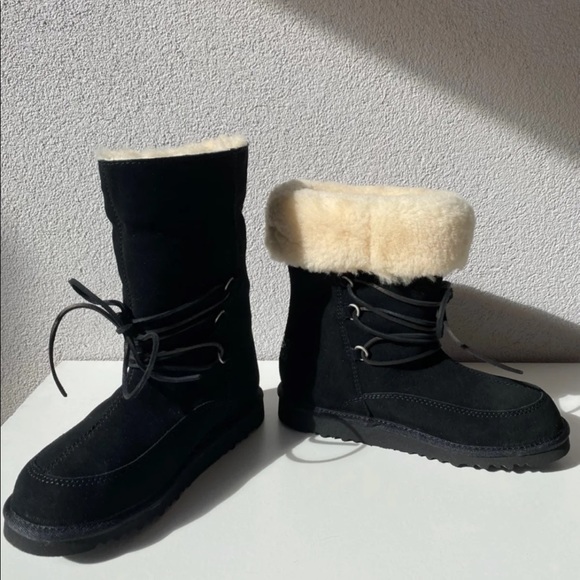 UGG Deme boots 5207 sz 4kids fits to sz 6W - Picture 3 of 6